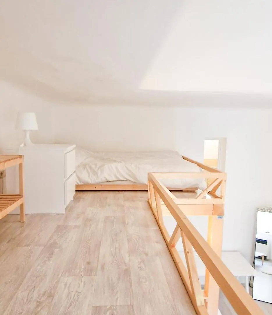 아파트 Cozy Karlin Loft City Center 프라하 체코
